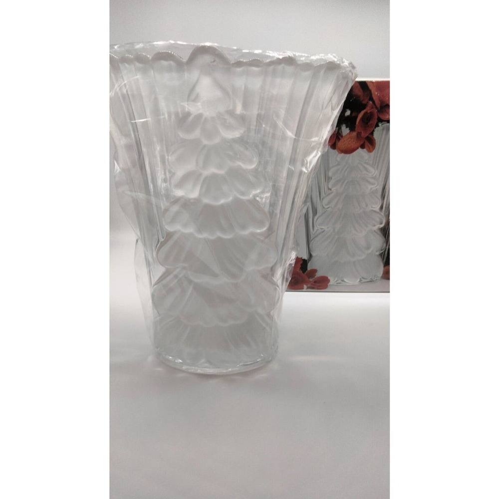 Mikasa Holiday Crystal Vase- Winter Dreams Christmas Tree Frosted NIB